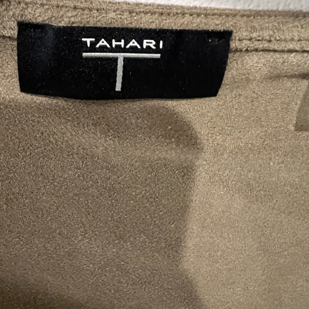 TAHARI Faux Suede Tab Sleeve Draped Cardigan in Basil NWOT - Picture 8 of 12